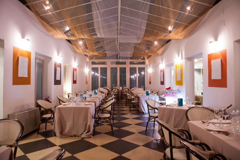 Plana Hotel Castel Volturno Luaran gambar